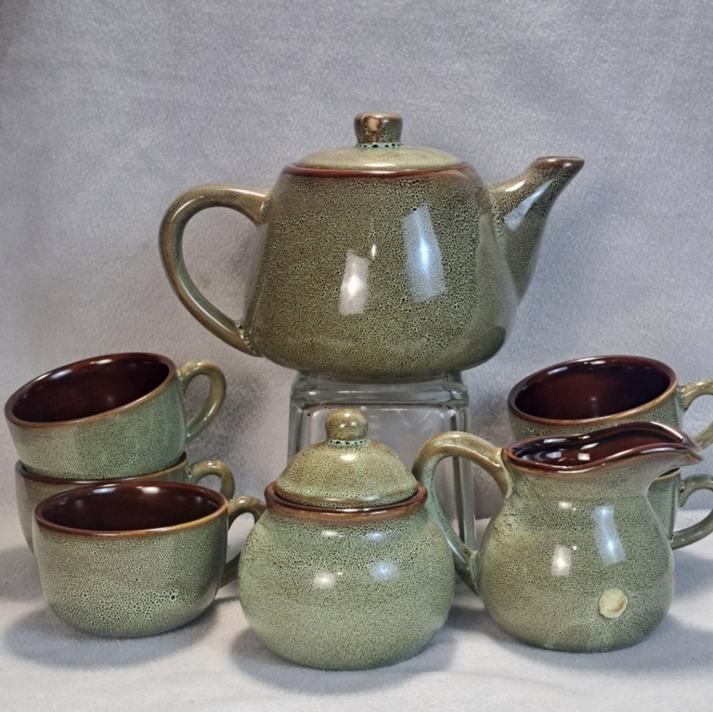 Vintage Ceramic Green Tea Set for 5 w/ Teapot Creamer Sugar Cups & Saucers